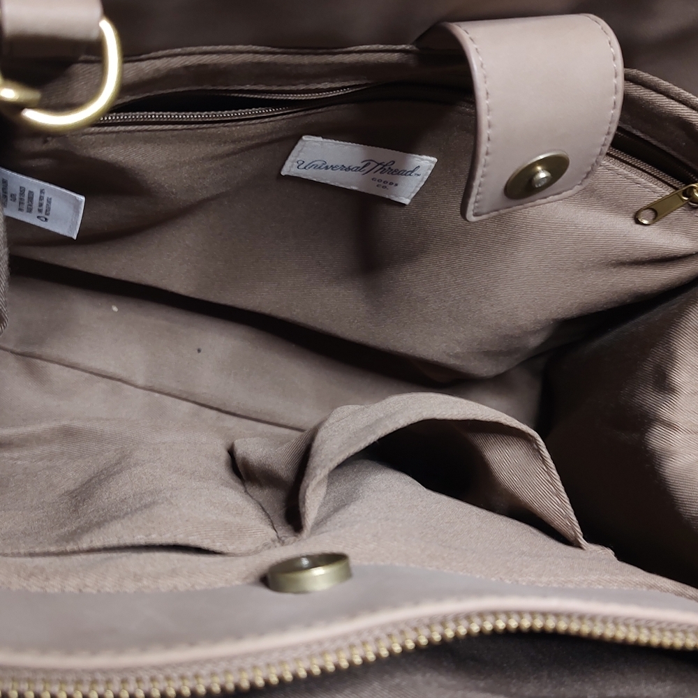 Universal Thread Shoulder/Crossbody - image 4